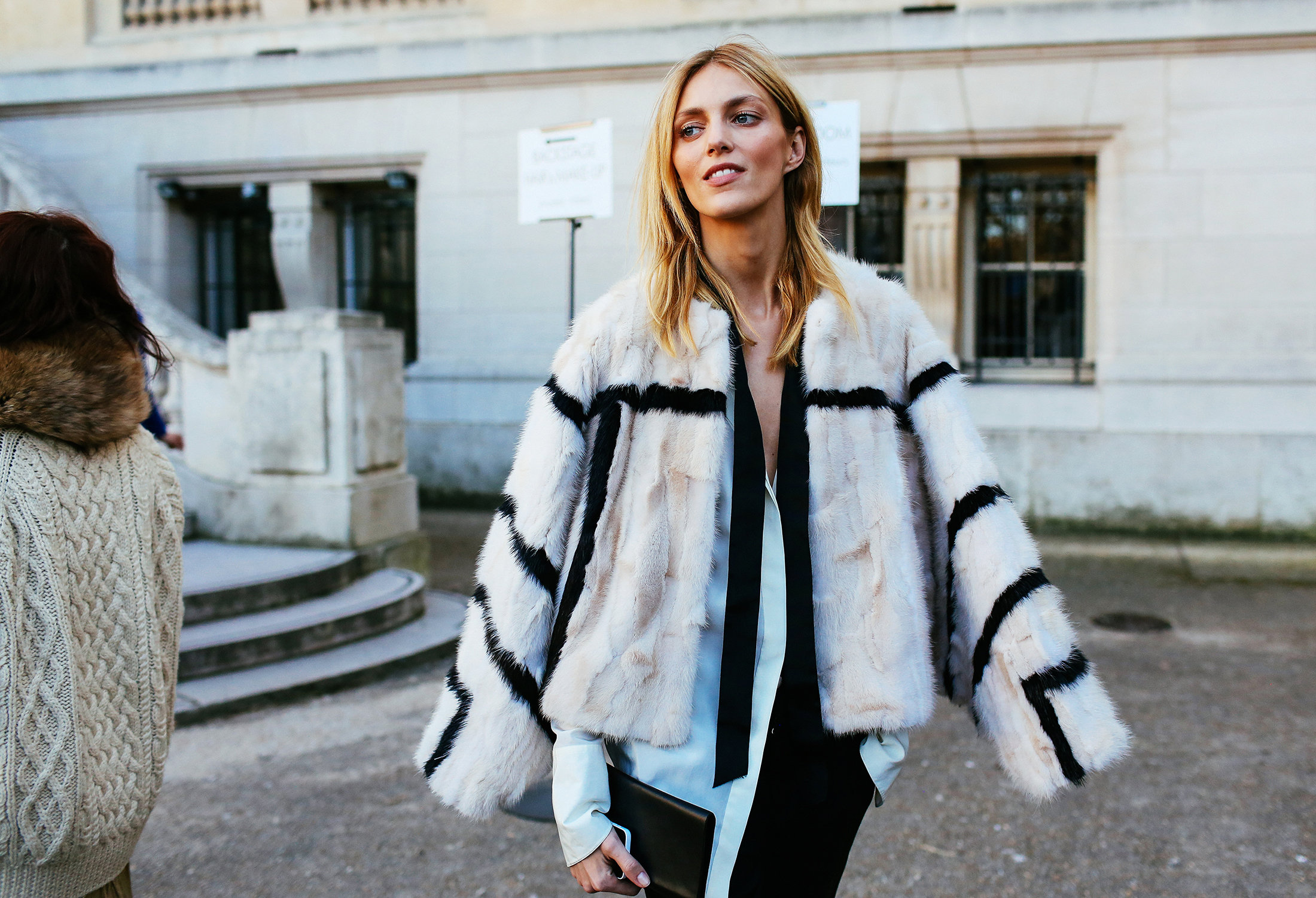 Street Style-Paris Fashion Week Part II - Blonde Episodes