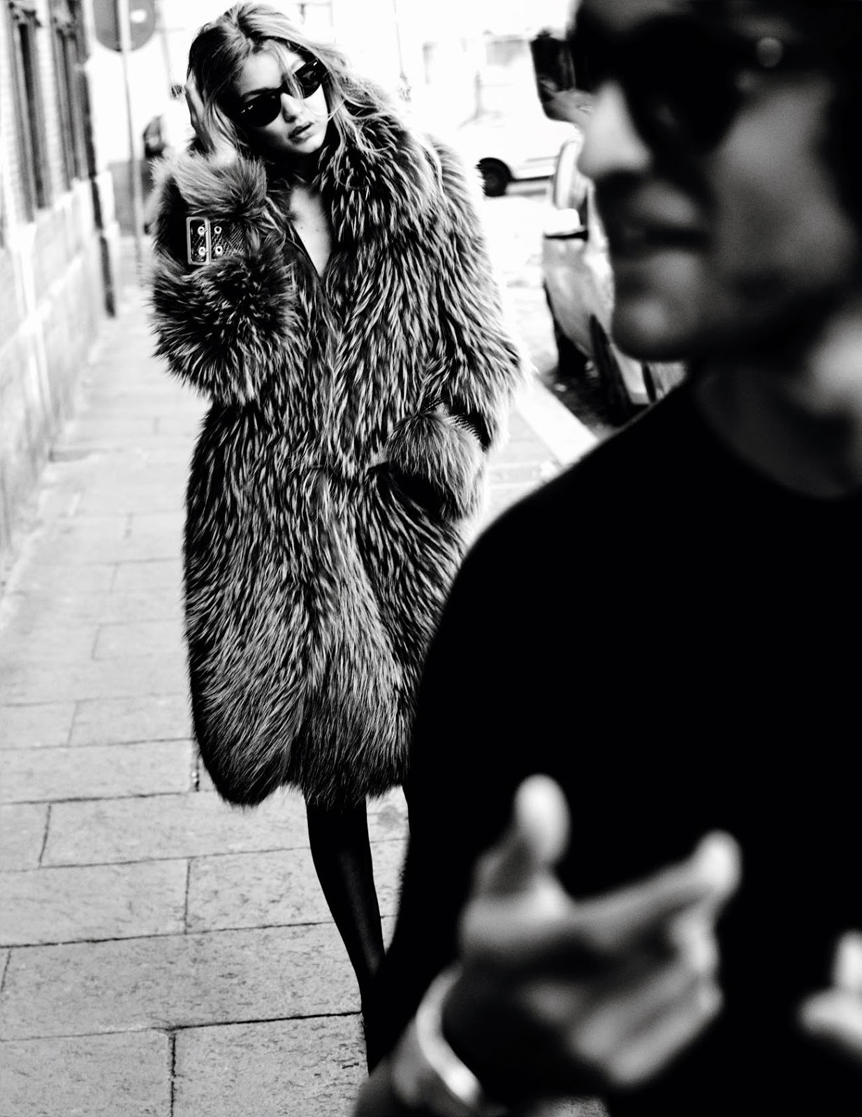 gigi-hadid-by-mario-testino-for-vogue-paris-november-2016-212324